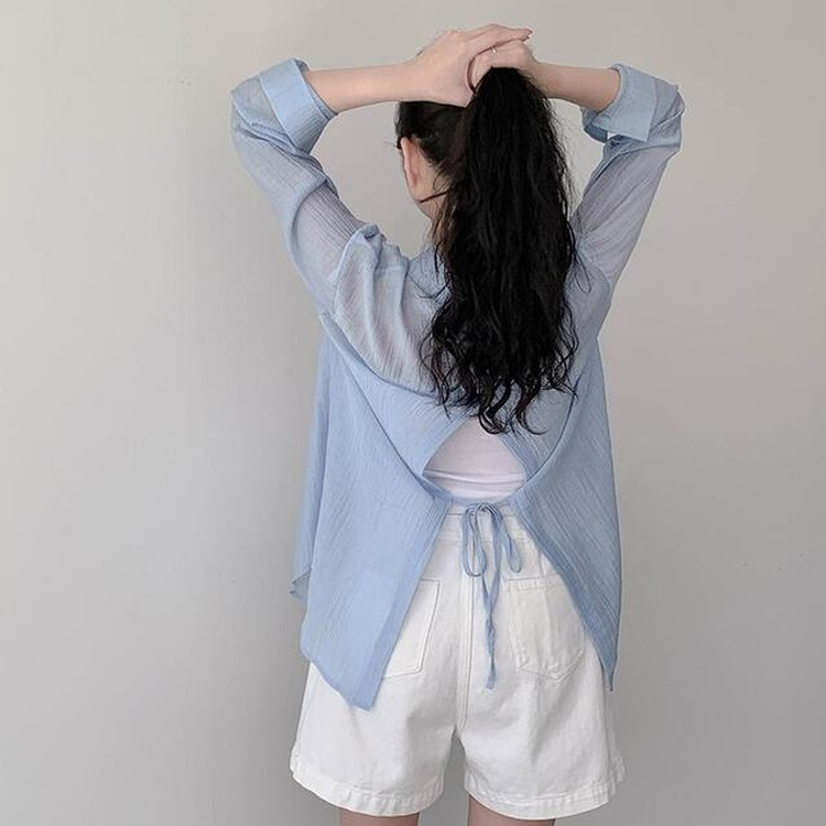 シャツ バックスリットストラップシャツ SKY BLUE
