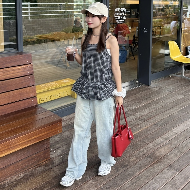 【新品未使用】Square Low Bag・スクエアローバッグ（レッドワイン） Square Low Bag · スクエアローバッグ (レッドワイン) – Stand