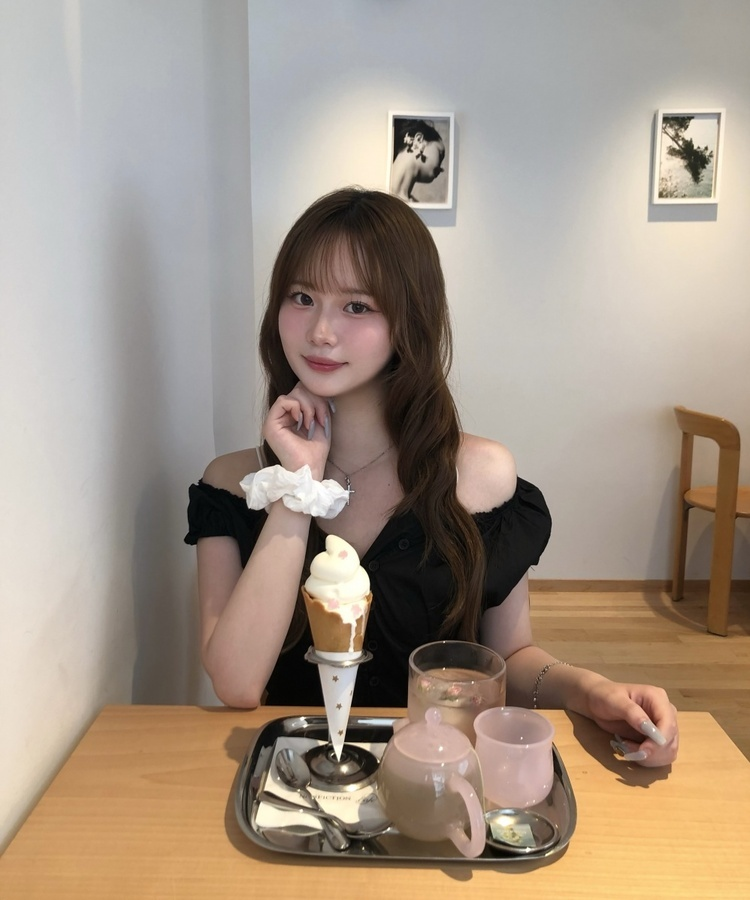 [뮤즈] 핀턱 프릴 나시 블랙