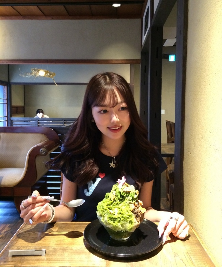 하트 골지 반팔 티셔츠 곤색