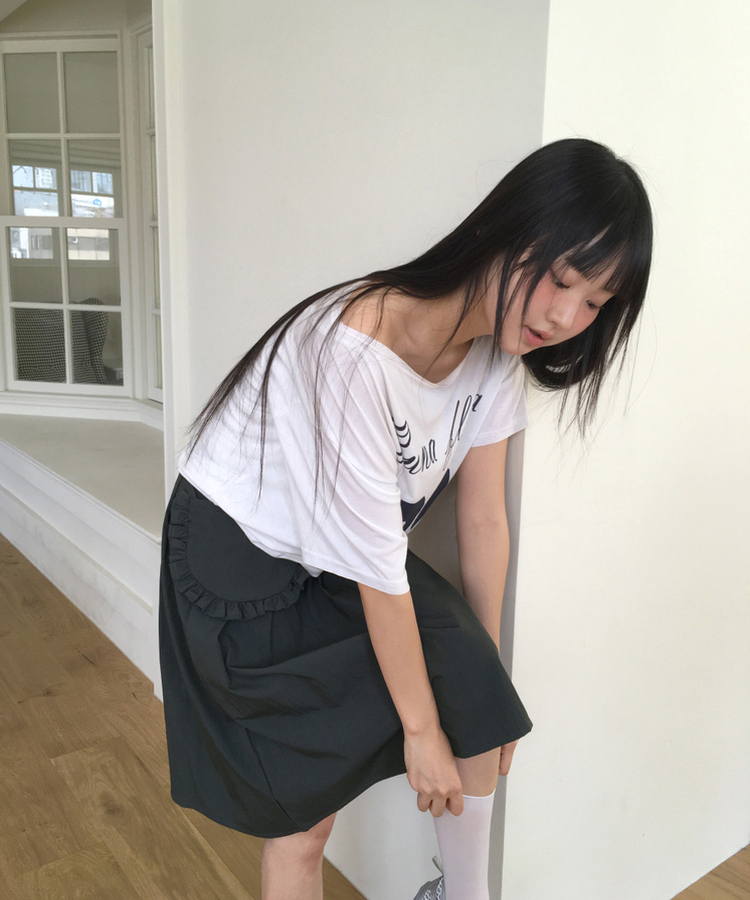 ワンオフショルダープリンティング半袖Tシャツ IVORY