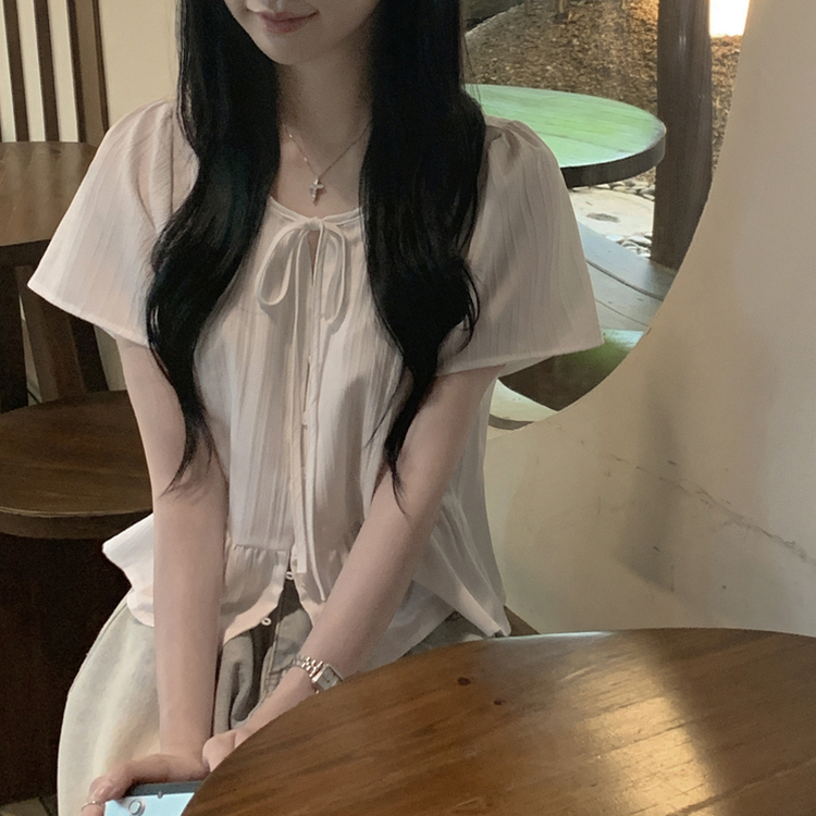 달라붙지 않는 시원한 여름 프릴 반팔 루즈핏 블라우스 화이트 소라 블랙 직장인룩 하객룩 아이보리