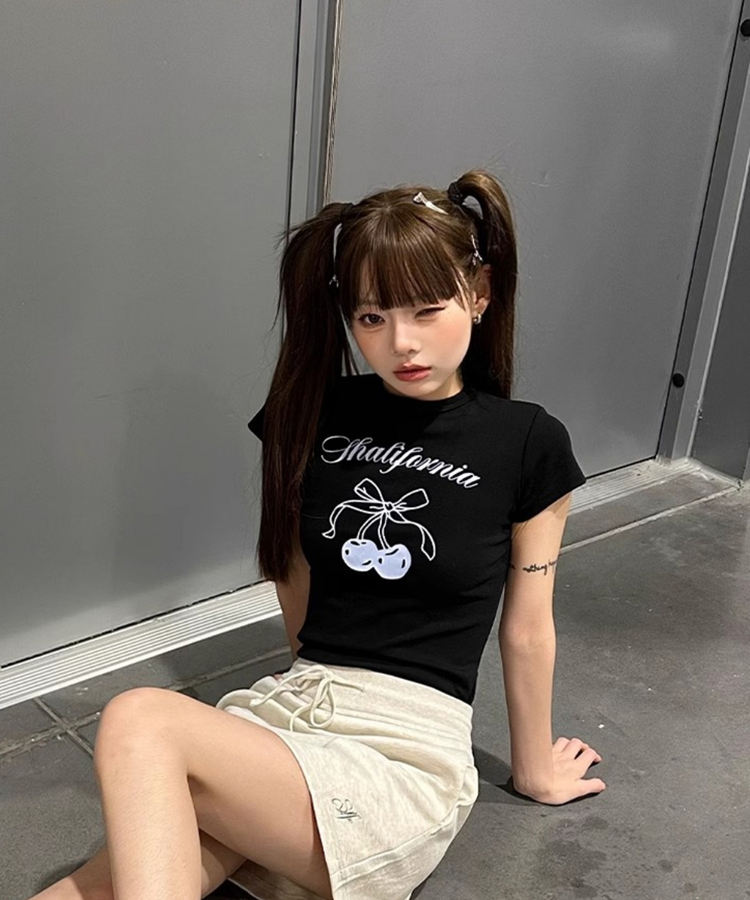 スリムチェリー半袖Tシャツ BLACK