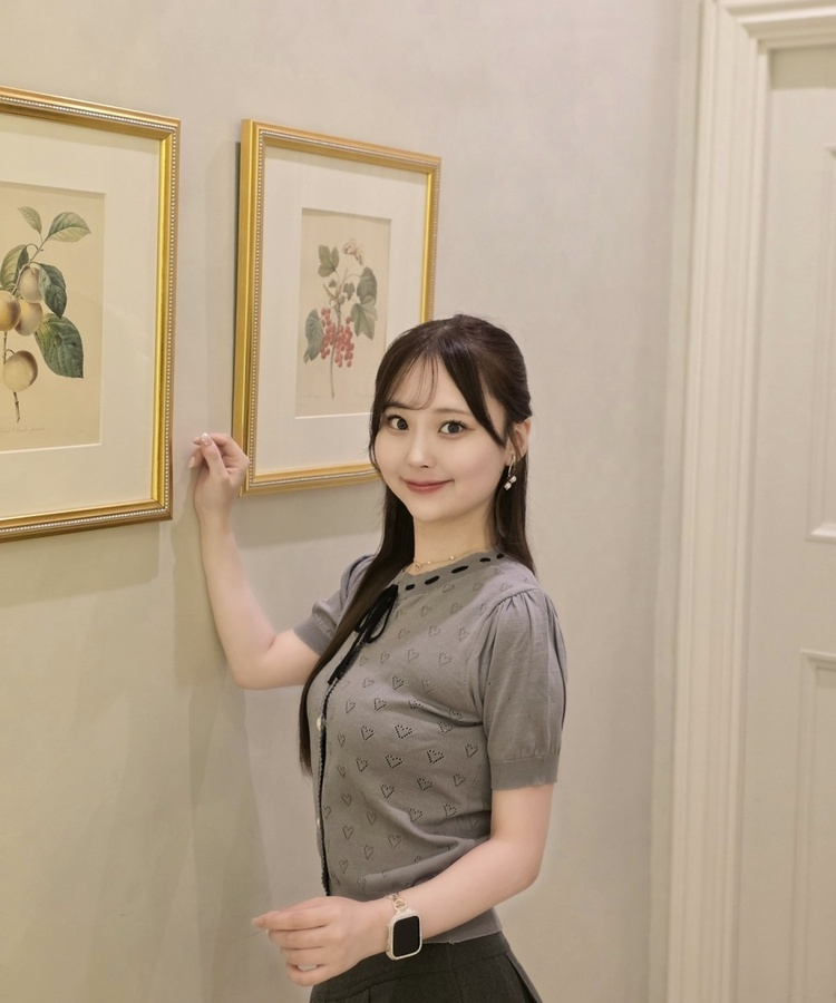 하트 펀칭 리본 반팔 가디건 그레이