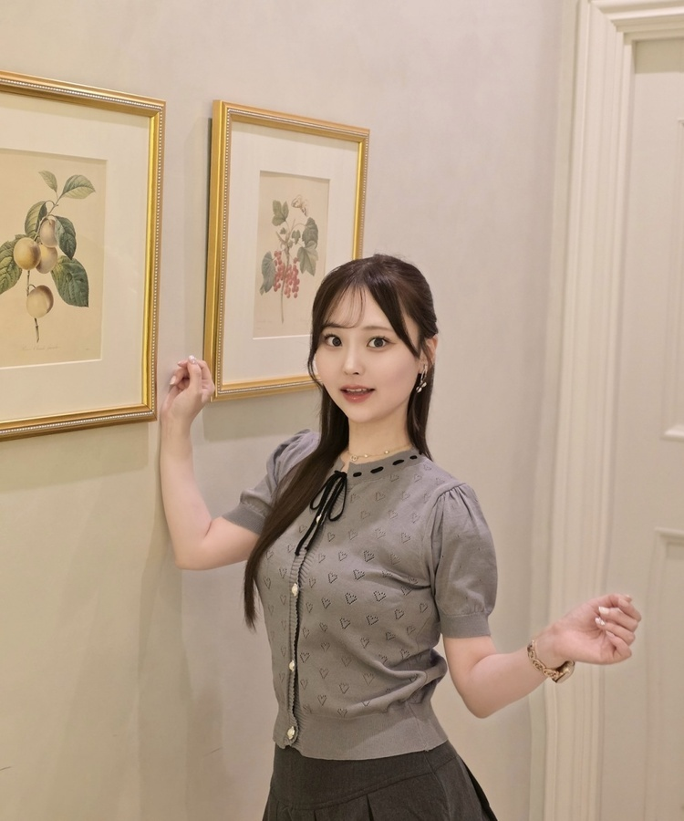 하트 펀칭 리본 반팔 가디건 그레이