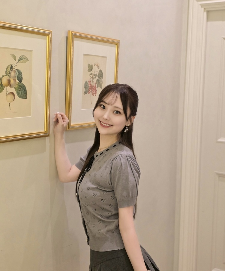 하트 펀칭 리본 반팔 가디건 그레이