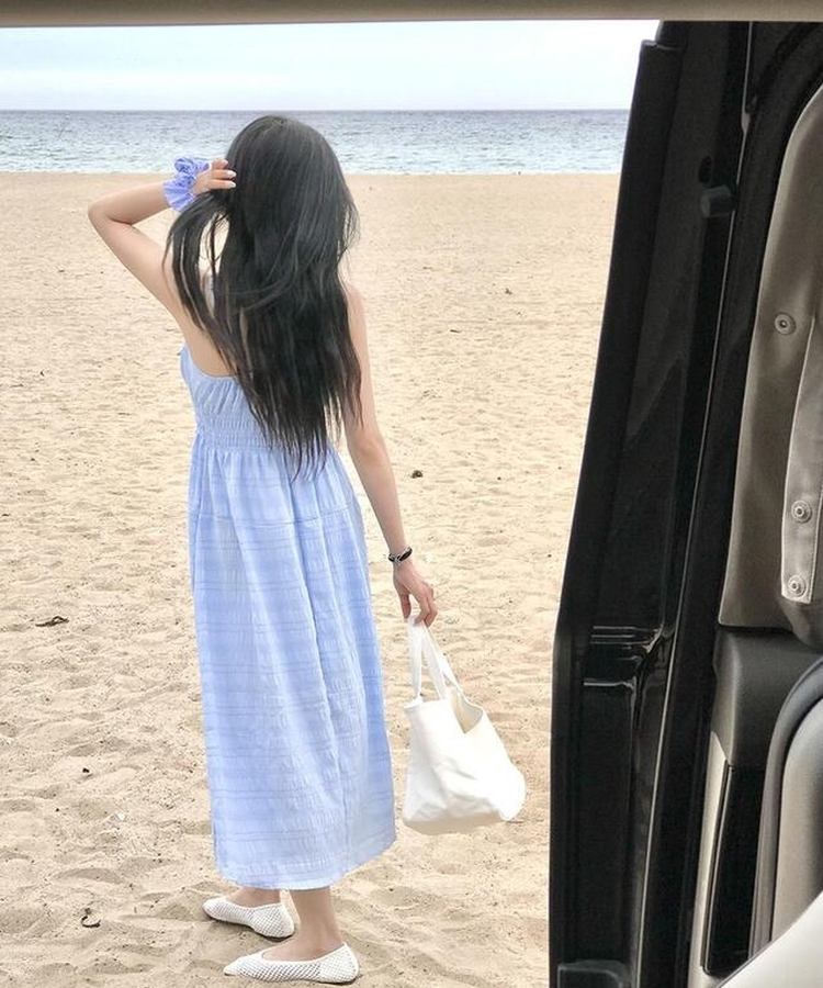 ロングワンピース スモークキャミソールロングワンピース SKYBLUE