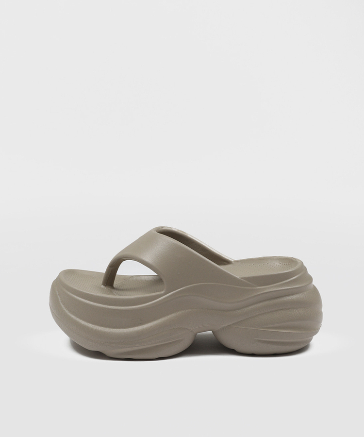 プラットホームサンダル