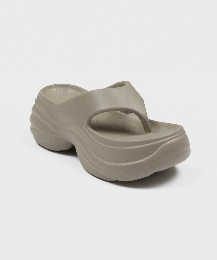 プラットホームサンダル