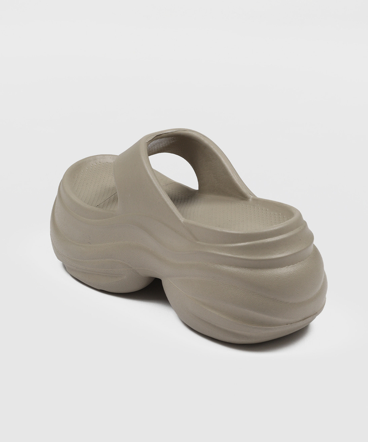 プラットホームサンダル