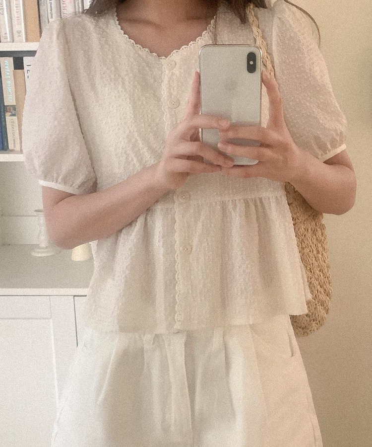 ブラウス シアサッカーパフブラウス LIGHT BEIGE