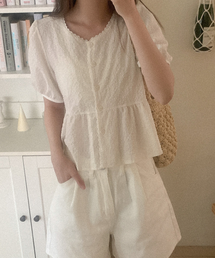 ブラウス シアサッカーパフブラウス LIGHT BEIGE