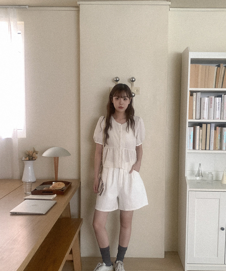 ブラウス シアサッカーパフブラウス LIGHT BEIGE