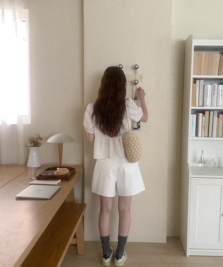ブラウス シアサッカーパフブラウス LIGHT BEIGE