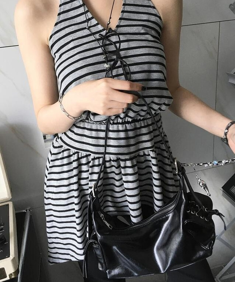 バッグ アイレットショルダーバッグ BLACK