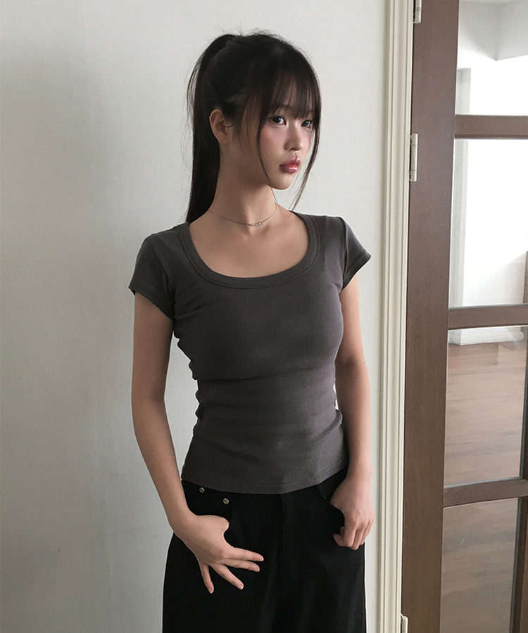 スクエアデイリー半袖Tシャツ CHARCOAL
