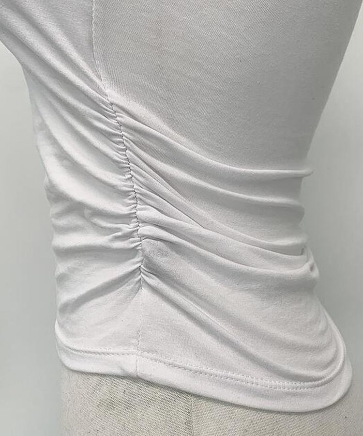 【カップ付き】ストラップキャミソール