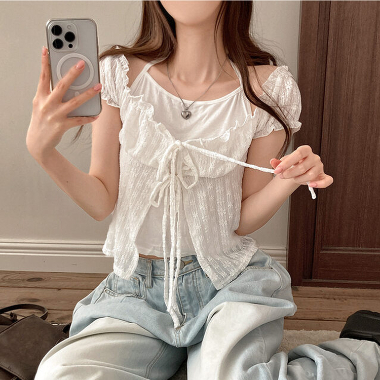 젤린 레이스 홀터넥 레이어드 프릴 반팔 블라우스 화이트