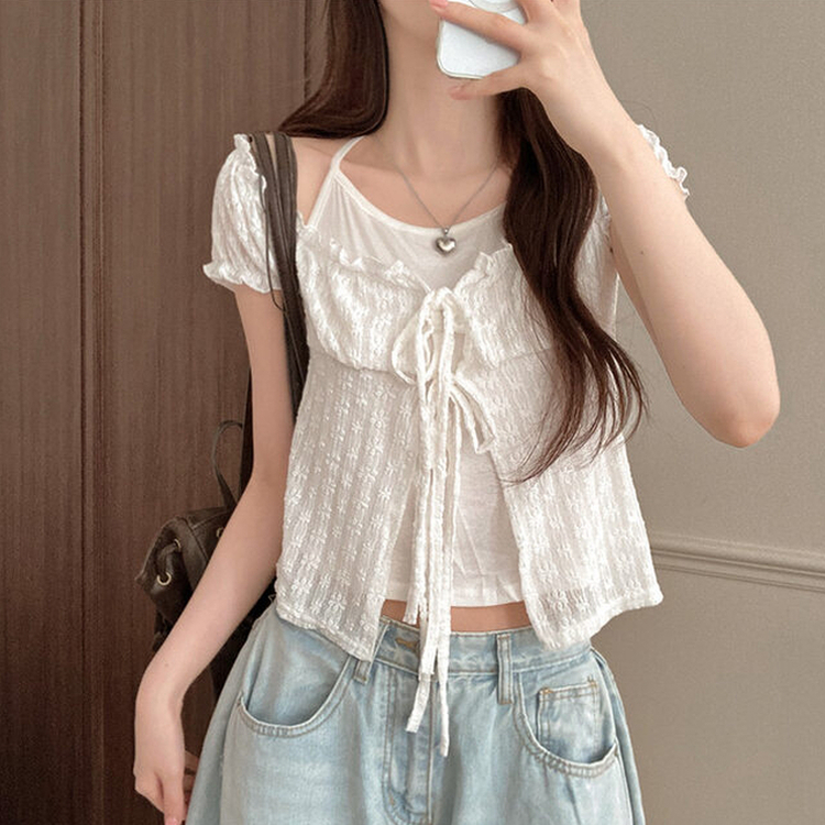 젤린 레이스 홀터넥 레이어드 프릴 반팔 블라우스 화이트