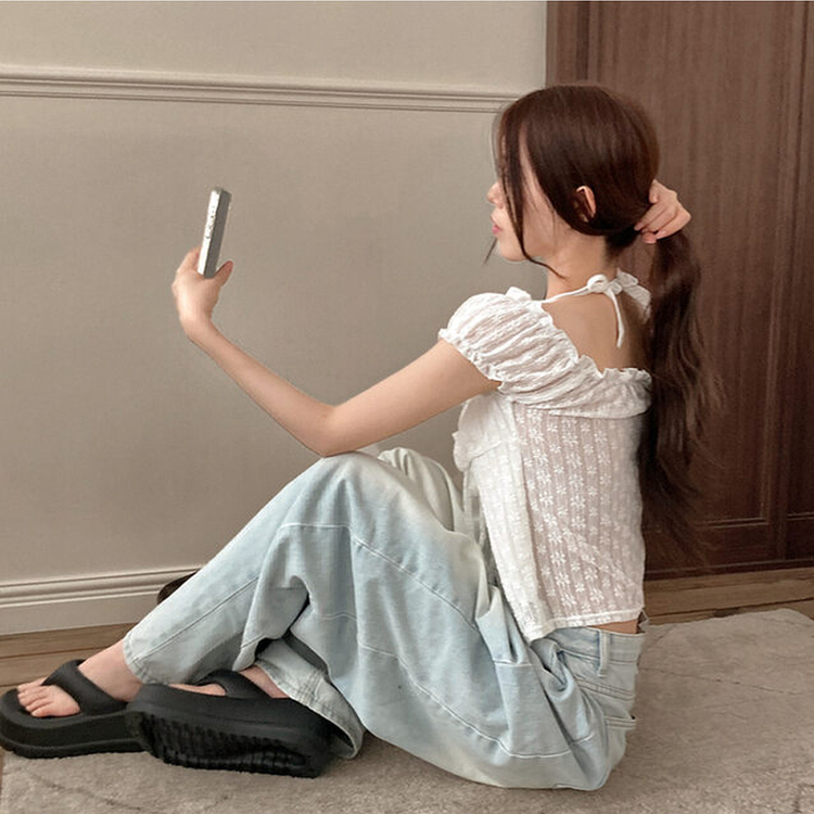 젤린 레이스 홀터넥 레이어드 프릴 반팔 블라우스 화이트