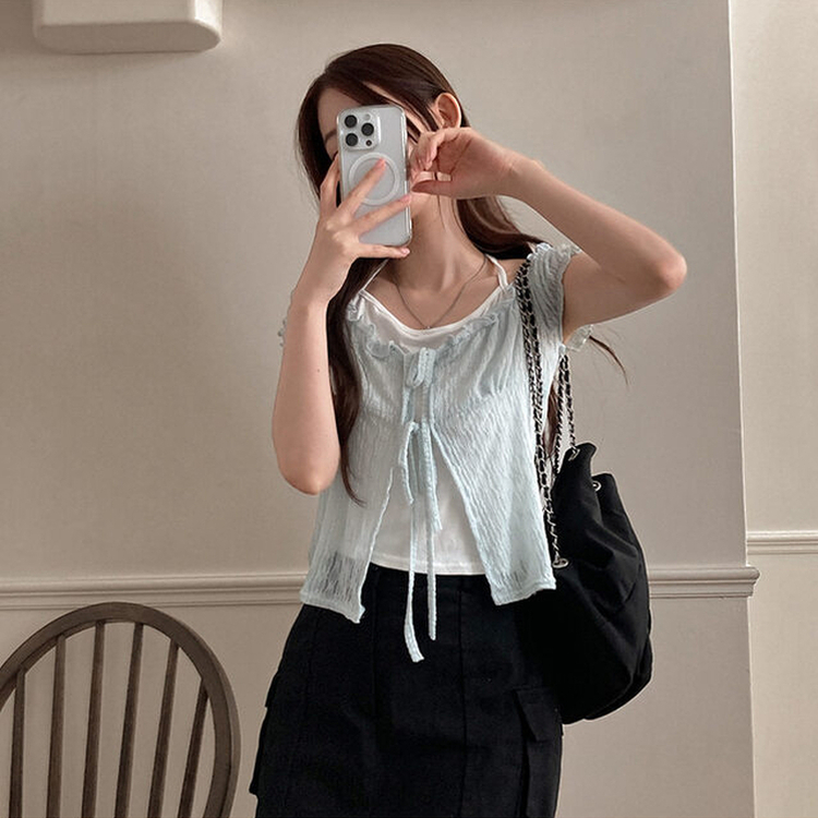 젤린 레이스 홀터넥 레이어드 프릴 반팔 블라우스 소라