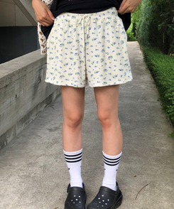 ショートパンツ バンディングフラワーパンツ CREAM
