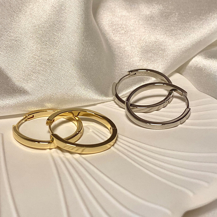 デイリーシンプルリングピアス