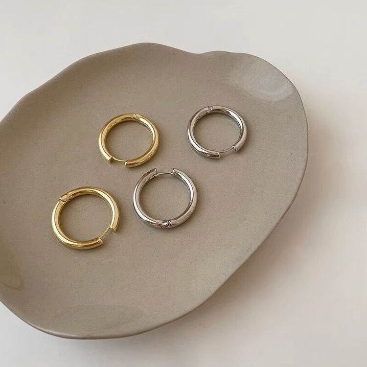 デイリーシンプルリングピアス