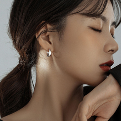 ボールドラウンドピアス SILVER