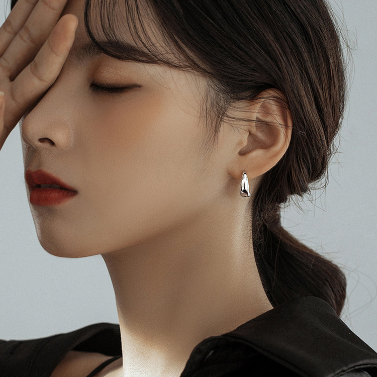 ボールドラウンドピアス SILVER