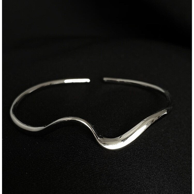 ウェーブブレスレット