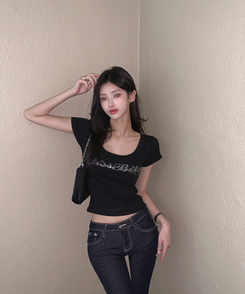 キュービックレタリング半袖Tシャツ BLACK