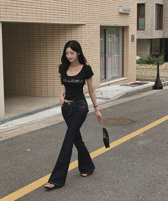 キュービックレタリング半袖Tシャツ BLACK