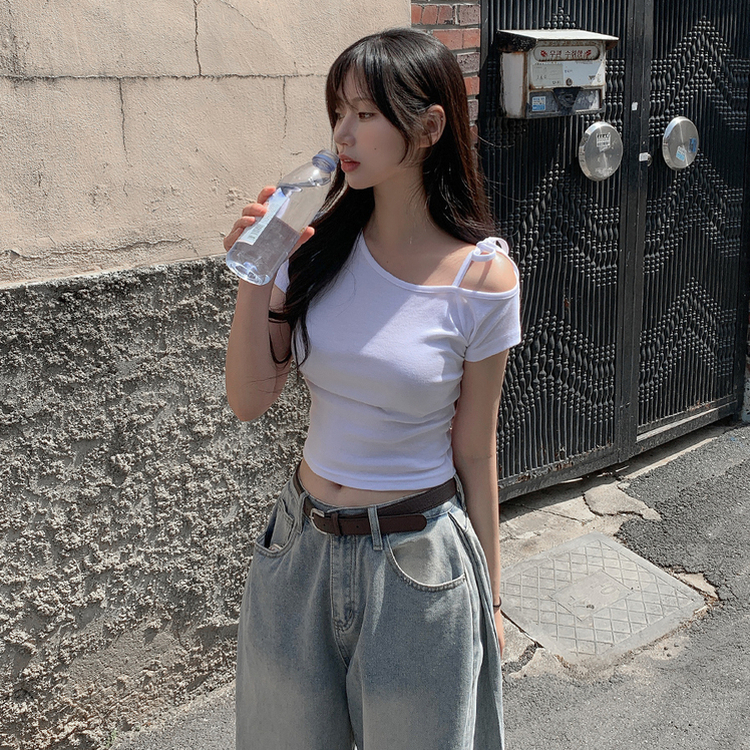 アンバランスオフショルダーリボン半袖Tシャツ IVORY