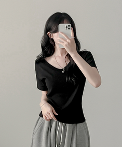 半袖Tシャツ Vネック半袖Tシャツ BLACK