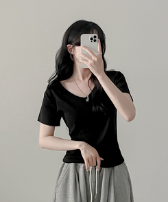 半袖Tシャツ Vネック半袖Tシャツ BLACK