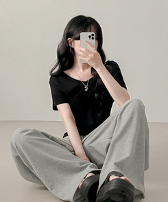 半袖Tシャツ Vネック半袖Tシャツ BLACK