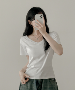 半袖Tシャツ Vネック半袖Tシャツ IVORY