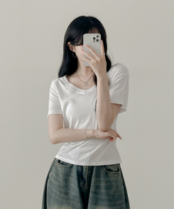 半袖Tシャツ Vネック半袖Tシャツ IVORY