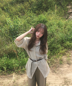 リネンルーズロールアップシャツ BEIGE