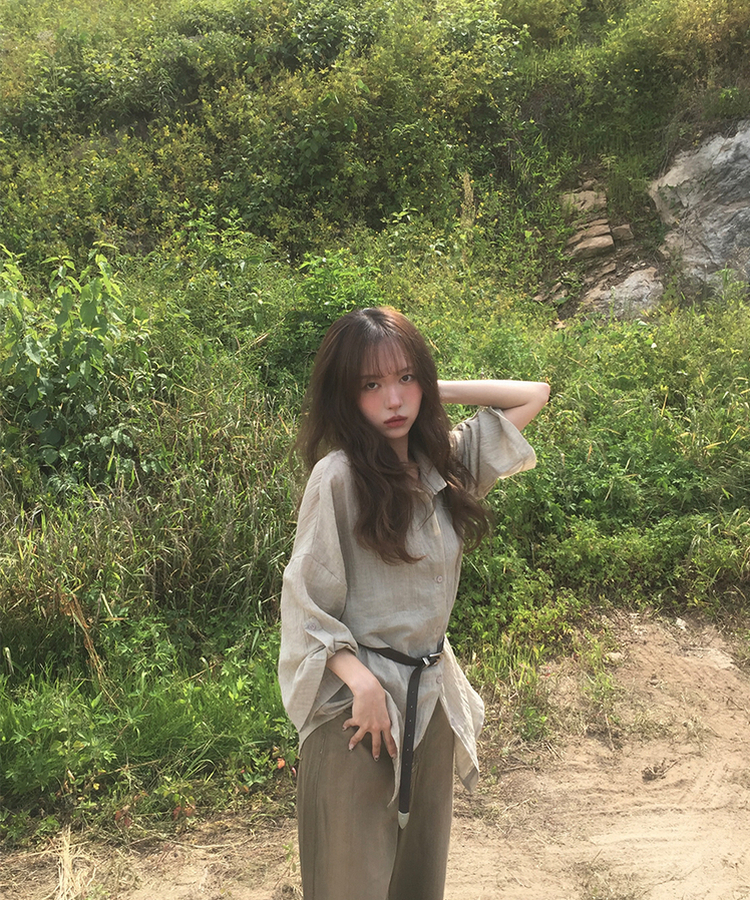 リネンルーズロールアップシャツ BEIGE