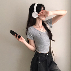 半袖Tシャツ 刺繍Vネッククロップ半袖Tシャツ GREY