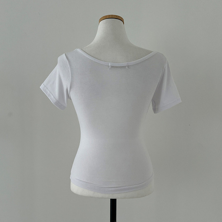 刺繍Vネッククロップ半袖Tシャツ