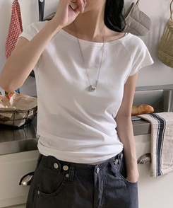 半袖Tシャツ ウィークリーボートネック半袖Tシャツ IVORY