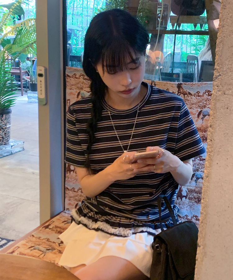 ストライプフリル半袖Tシャツ NAVY