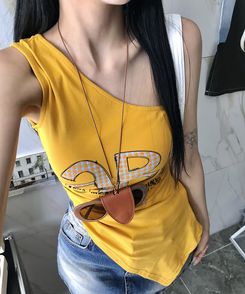 半袖Tシャツ アルファベットワンショルダーTシャツ MUSTARD