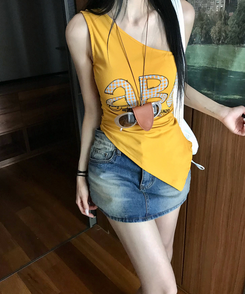 半袖Tシャツ アルファベットワンショルダーTシャツ MUSTARD