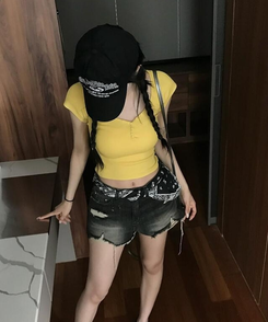 半袖Tシャツ ボタンクロップ半袖Tシャツ(6color) YELLOW