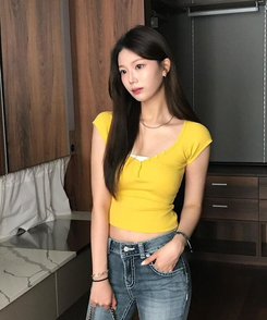 半袖Tシャツ ボタンクロップ半袖Tシャツ(6color) YELLOW