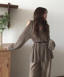 ニット ショルダースリットルーズネットニット BROWN